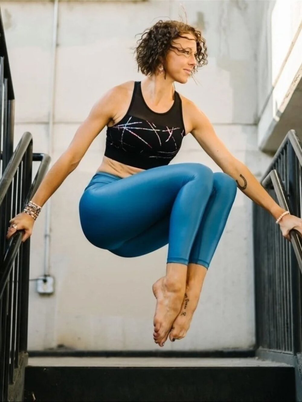 Zyia Active Ocean Blue Metallic Light n Tight Leggings Size 2 EPC.